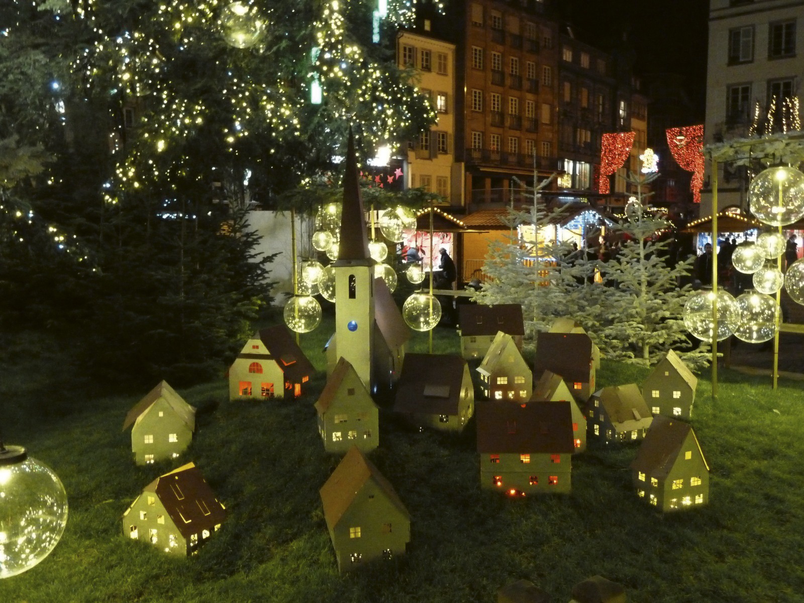 Les 10 incontournables du Marché de Noël de Strasbourg - Le Strassbuch